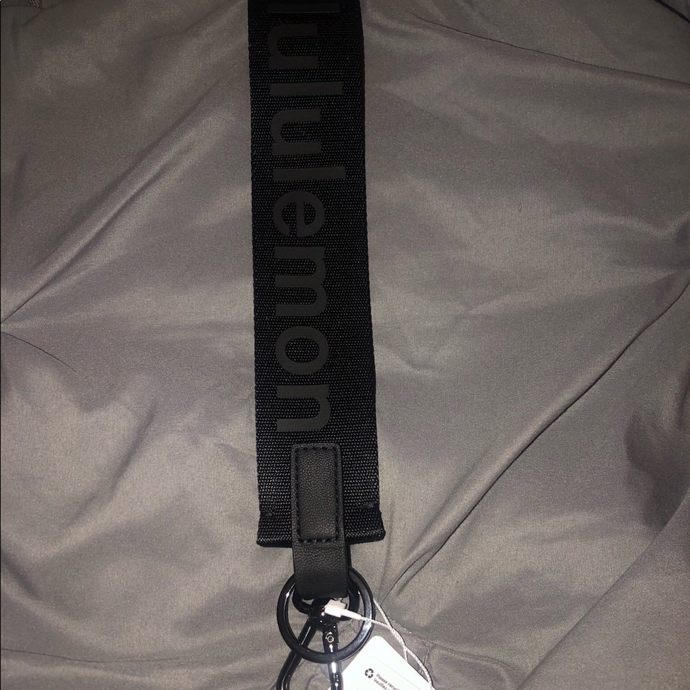 BRAND NEW LULULEMON NEVERLOST KEYCAHIN